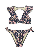 Swimwear Emmanuela Swimwear Naomi Ruffled Sleeves Bikini Black/Pink Splash Apoella
