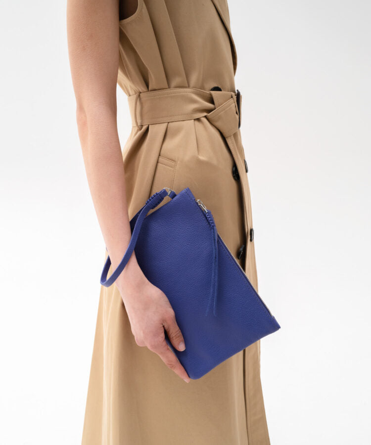 Slim Pochette Grained Leather Violet