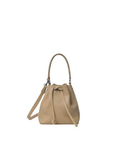 Bucket Bag 23 Grained Leather Magnolia