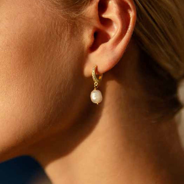 - Corsair Pearl Hoop Earrings Gold Pl O/S Apoella