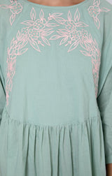 Dresses Juliet Dunn Batwing Dress W.Floral Embroidery Sage/Candy Apoella