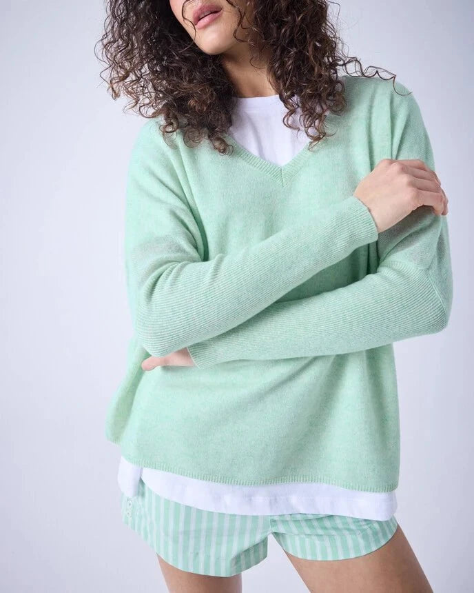 Sweater Absolut Cashmere Camille V Neck Sweater Cloudy Mint Apoella